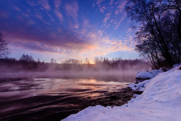 Schöner Sonnenuntergang Über Dem See — Stockfoto