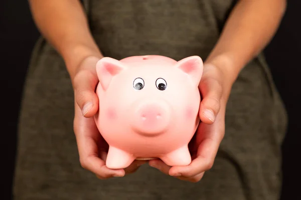 Piggy Bank Vértes Tartó Női — Stock Fotó