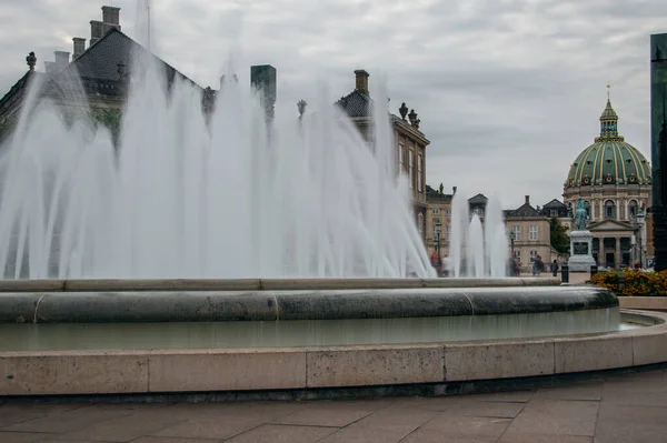 파리의 분수와 — 스톡 사진