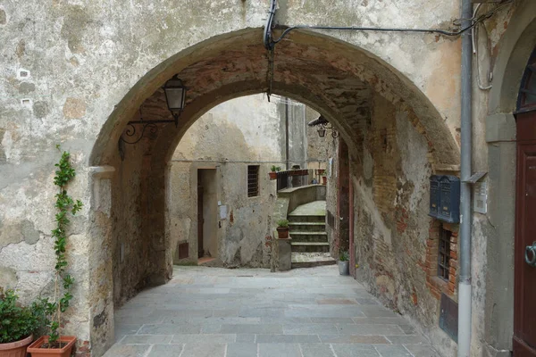 Vecchia Porta Legno Nella Città Kotor Montenegro — Foto Stock