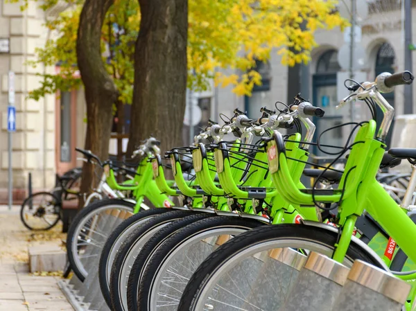 Fahrrad Der Stadt Abgestellt — Stockfoto