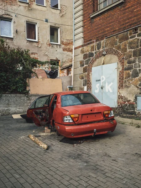 Velho Carro Abandonado Cidade — Fotografia de Stock