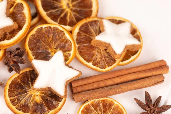 Karácsony Háttér Szárított Narancs Fűszerek — Stock Fotó