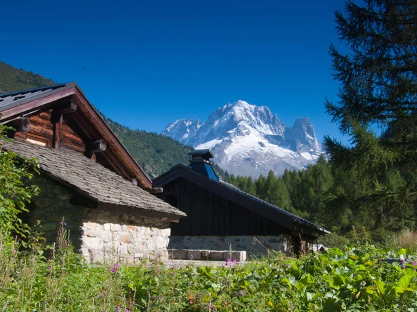 Schöne Aussicht Auf Die Berge — Stockfoto