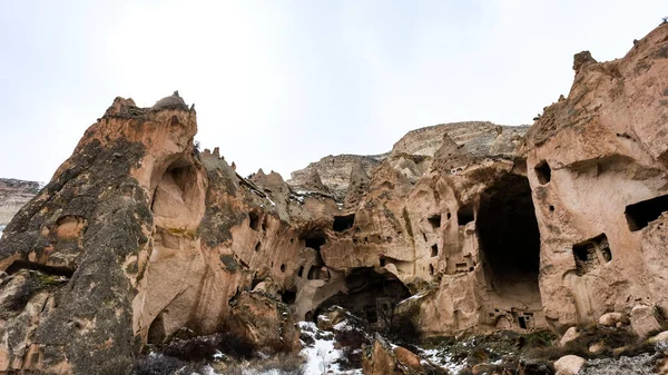 이스라 북쪽에 바위들 — 스톡 사진