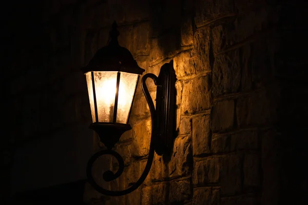 Sokakta Eski Bir Lamba — Stok fotoğraf