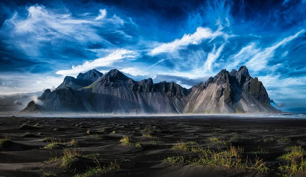 Prachtig Landschap Met Sneeuw Wolken — Stockfoto