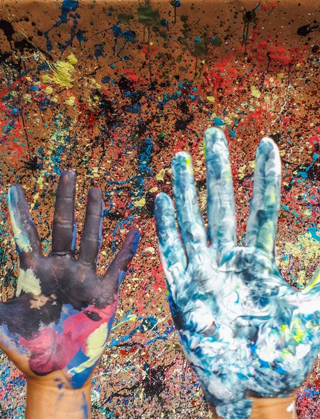 Hand Geschilderd Met Kleurrijke Verf Vlekken Een Heldere Achtergrond — Stockfoto