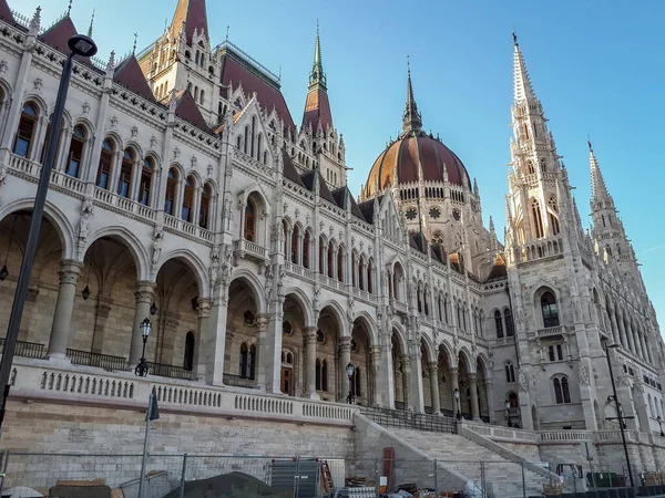 Budapest Hungary August 2018 Vista Del Edificio Del Parlamento Húngaro — Foto de Stock