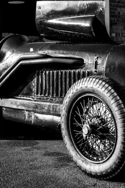 Старый Винтажный Автомобиль Черно Белым — стоковое фото