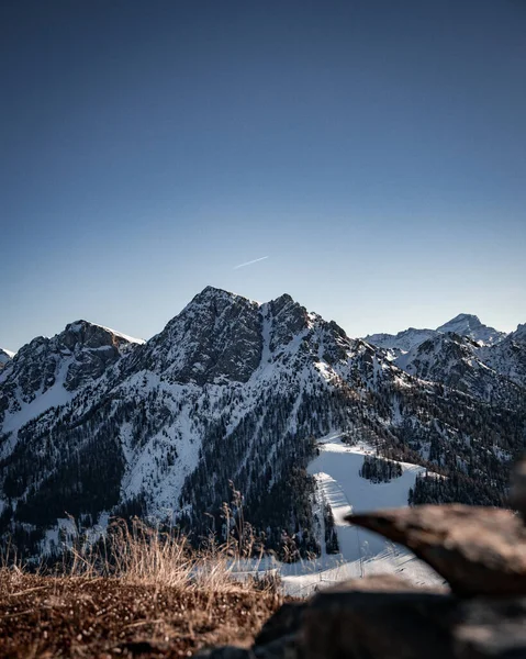 Bela Paisagem Com Montanhas Neve — Fotografia de Stock