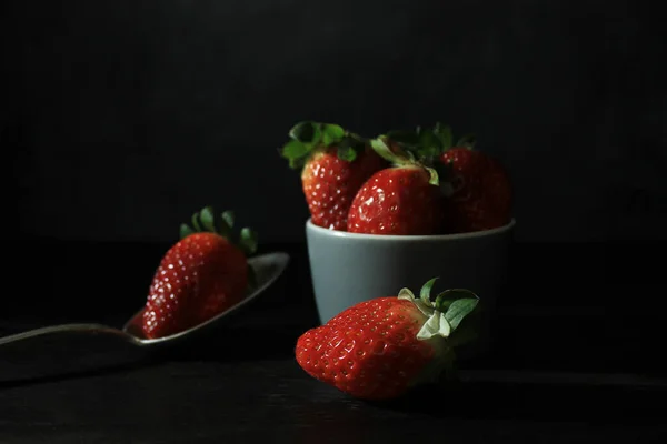 Fresh Strawberries Bowl Black Background — Stock Photo, Image