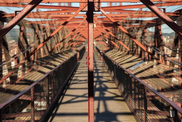 Старий Дерев Яний Міст Місті — стокове фото