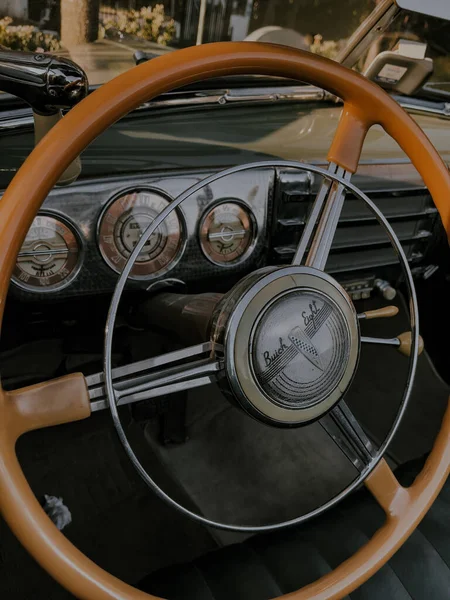 Közel Egy Vintage Autó — Stock Fotó