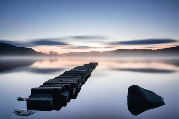 Wunderschöne Landschaft Mit Einem See Hintergrund — Stockfoto