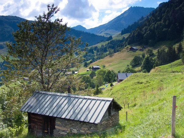 山の村の美しい風景 — ストック写真