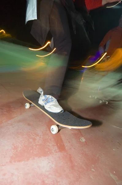 Skateboarder Auf Der Straße — Stockfoto