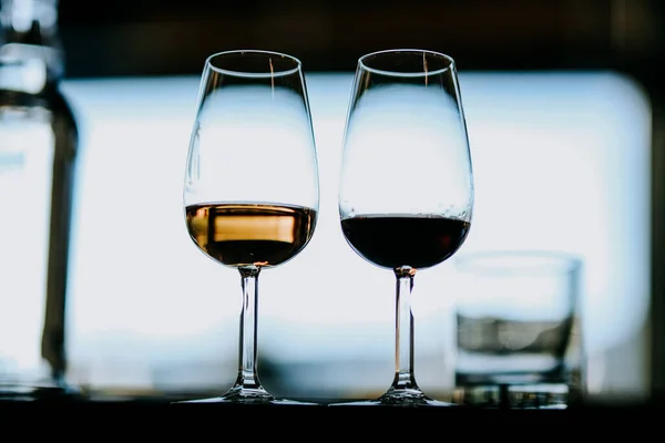 Glas Vin Ett Bord Restaurang — Stockfoto