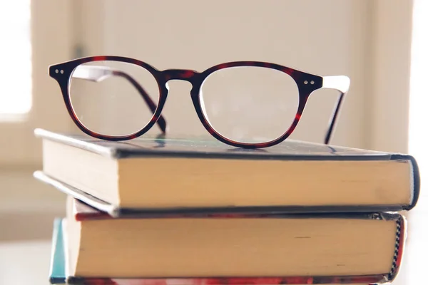 Glasses Books Table Library — Stock Photo, Image
