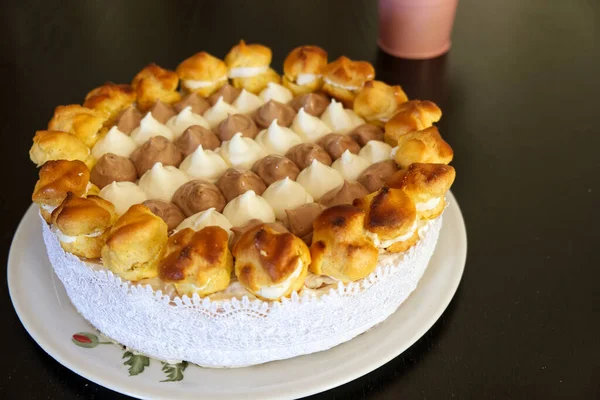 Deliziosa Torta Fatta Casa Con Panna Frutta — Foto Stock