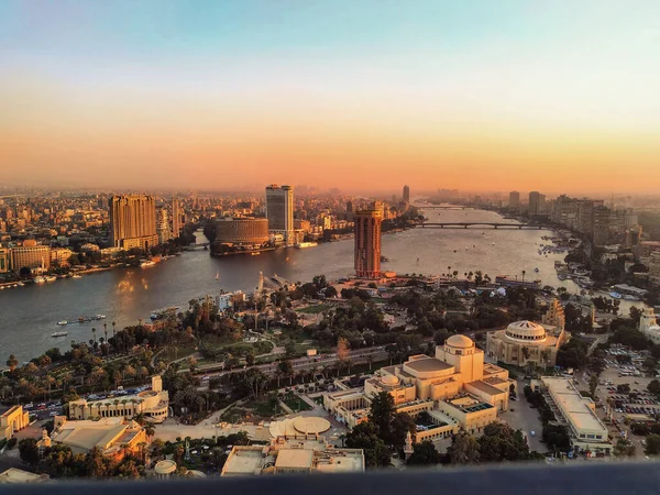 Luchtfoto Van Stad Bij Zonsondergang — Stockfoto