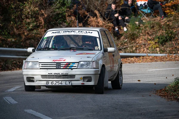 Coche Carreras Vintage Montar Carretera Durante Campeonato — Foto de Stock