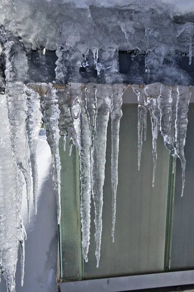 Icicles Roof House — Stock Photo, Image