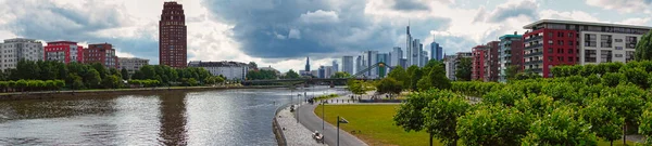 Vista Ciudad Capital Del Estado Los Más Poblados Del Árabe —  Fotos de Stock