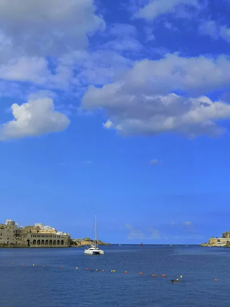 Вид Море Порт Середземноморського Узбережжя Півночі Острова — стокове фото
