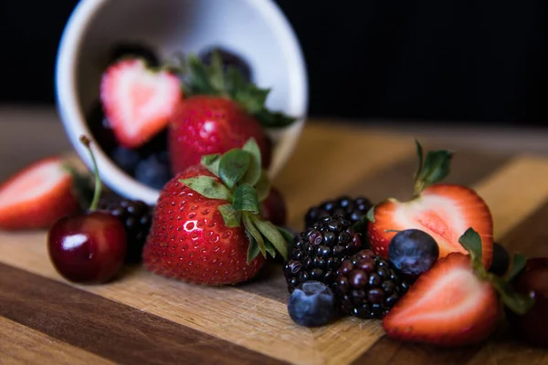 Fresh Strawberries Strawberry Wooden Table — Stock Photo, Image