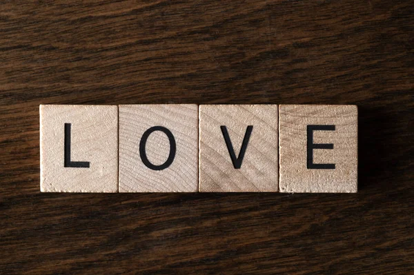 Słowo Miłość Drewnianych Kostkach — Zdjęcie stockowe
