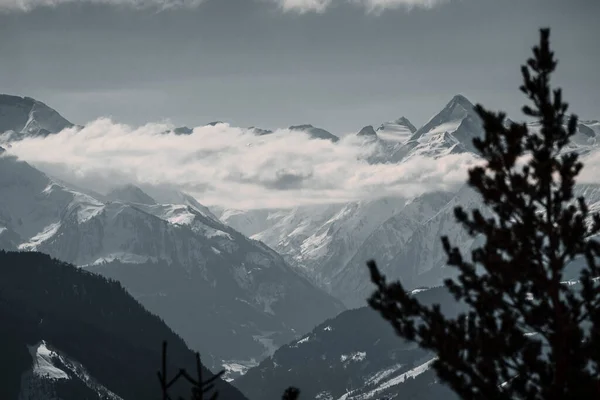 Dağların Güzel Manzarası — Stok fotoğraf