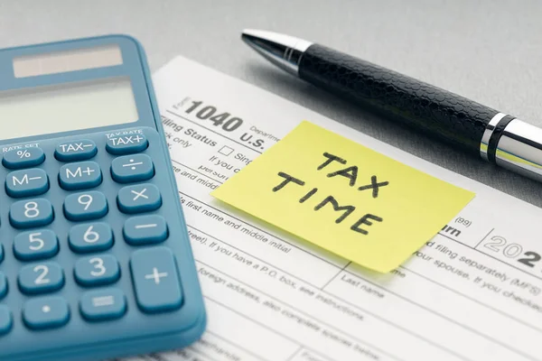 Steuerformular Mit Taschenrechner Und Stift — Stockfoto