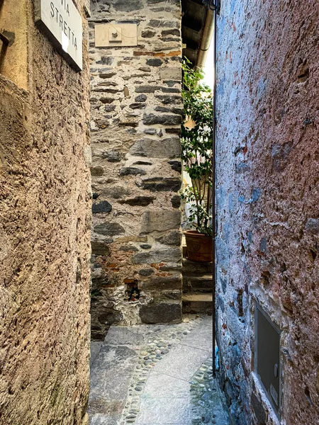 Vecchia Strada Stretta Della Città — Foto Stock