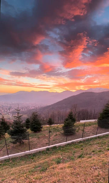 Vacker Solnedgång Bergen — Stockfoto