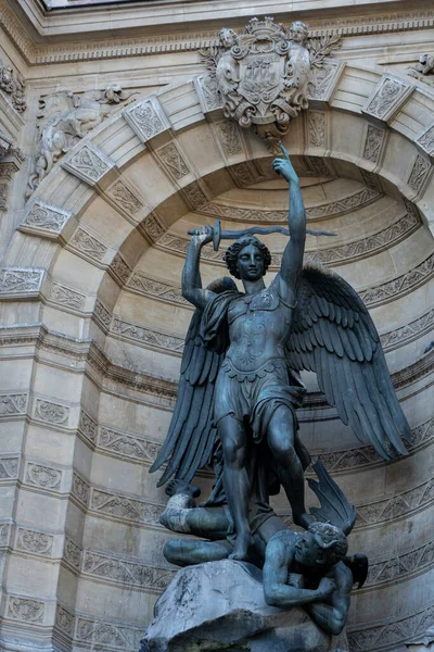 Statue Lion Dans Ville Barcelone — Photo