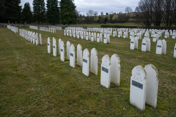White Tombstones Cemetery — Stock Photo, Image