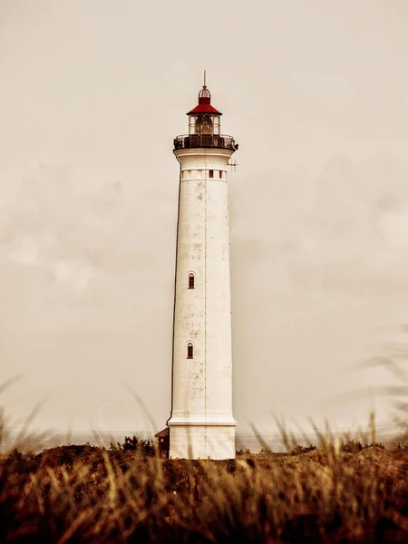 Sahildeki Deniz Feneri — Stok fotoğraf