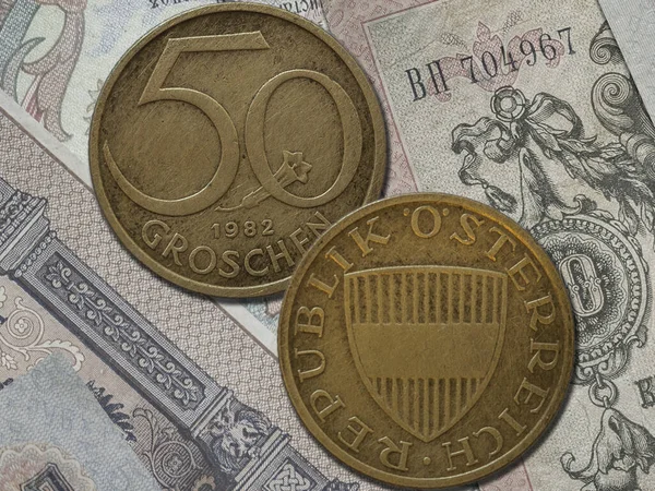 Close Coins Banknotes — стоковое фото
