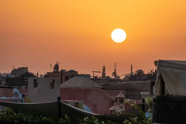 Zonsondergang Boven Stad Van Het Eiland Van Arabieren Emiraten — Stockfoto
