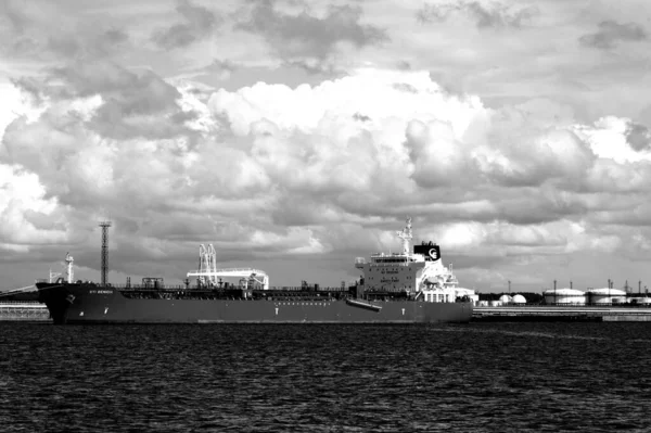 Foto Blanco Negro Del Puerto Del Mar Báltico — Foto de Stock