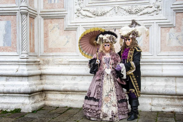 Люди Карнавалі Венетійській Лагуні — стокове фото