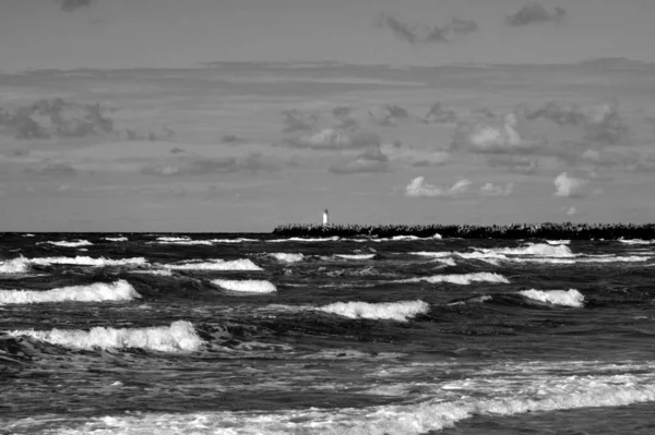 Bella Vista Sul Mare Sullo Sfondo Della Natura — Foto Stock