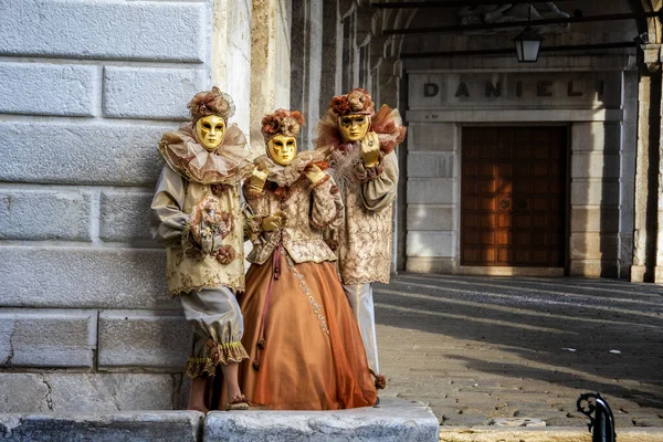 Pessoas Carnaval Lagoa Veneziana — Fotografia de Stock