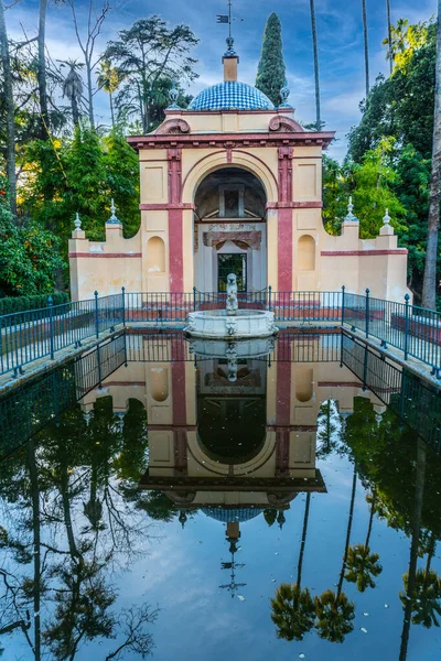 Schöner Blick Auf Die Stadt Des Parks — Stockfoto