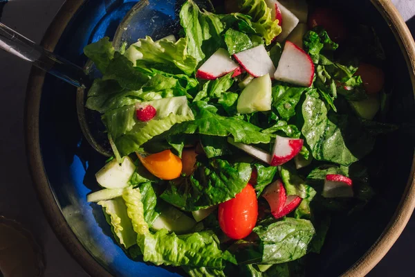 Verse Salade Met Groenten Kaas Gezond Voedsel — Stockfoto