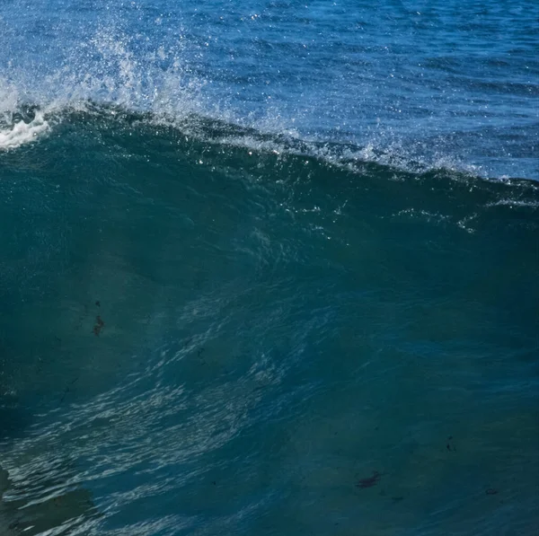 海の波と青空 — ストック写真