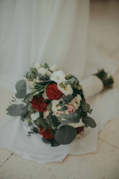 Bellissimo Bouquet Sposa Fiori — Foto Stock