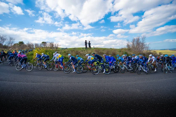 Grupp Människor Cykling Cyklar — Stockfoto