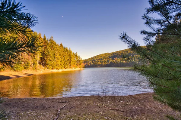 Hermoso Paisaje Con Río — Foto de Stock